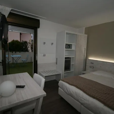 Hotel Garnì Villa Maria Riva del Garda Esterno foto